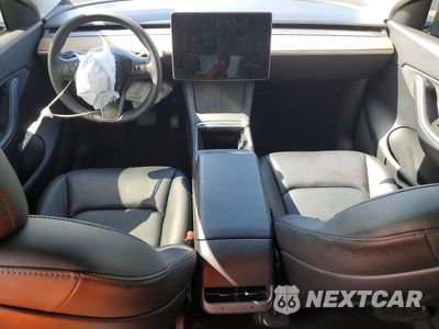 Zdjęcie 8 z 13 samochodu: 2022 TESLA MODEL Y VIN:7SAYGDEE9NF427618 - miniatura