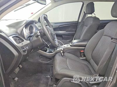 Zdjęcie 7 z 13 samochodu: 2020 DODGE JOURNEY SE VIN:3C4PDCAB3LT254393 - miniatura