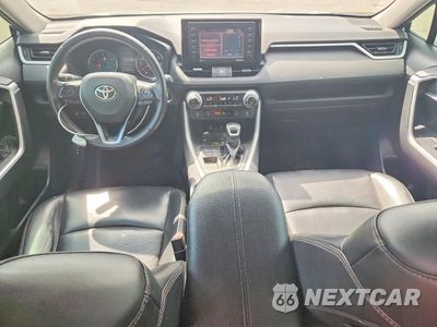 Zdjęcie 8 z 13 samochodu: 2020 TOYOTA RAV4 XLE PREMIUM VIN:2T3C1RFV9LC076707 - miniatura