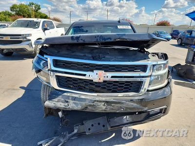 Piąte zdjęcie samochodu w środku: 2018 CHEVROLET SUBURBAN K1500 LT VIN:1GNSKHKC1JR373996 - miniatura