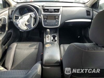 Zdjęcie 8 z 12 samochodu: 2017 NISSAN ALTIMA 2.5 S VIN:1N4AL3AP6HC294366 - miniatura