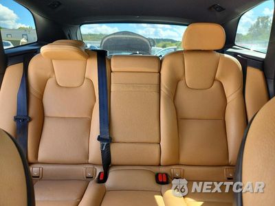 Zdjęcie 10 z 14 samochodu: 2020 VOLVO XC60 T5 MOMENTUM VIN:YV4102DK2L1553417 - miniatura