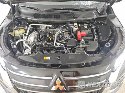 Zdjęcie 12 z 13 samochodu: 2025 MITSUBISHI OUTLANDER SE VIN:JA4J4VA84SZ012476 - miniatura