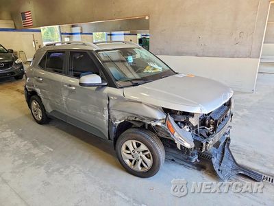 Czwarte zdjęcie samochodu z boku: 2020 HYUNDAI VENUE SEL VIN:KMHRC8A33LU037834 - miniatura