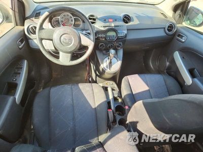 Zdjęcie 8 z 12 samochodu: 2013 MAZDA MAZDA2 VIN:JM1DE1KZ4D0156164 - miniatura