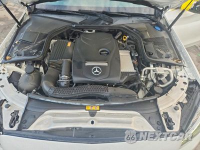 Zdjęcie 11 z 12 samochodu: 2018 MERCEDES-BENZ C 300 4MATIC VIN:55SWF4KB2JU240246 - miniatura