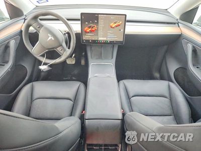 Zdjęcie 8 z 12 samochodu: 2025 TESLA MODEL Y VIN:7SAYGDED5SA338712 - miniatura