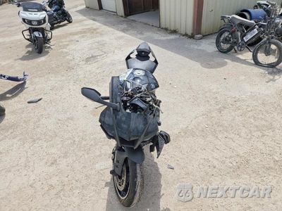 Piąte zdjęcie samochodu w środku: 2024 YAMAHA YZFR1 VIN:JYARN66Y3RA001235 - miniatura