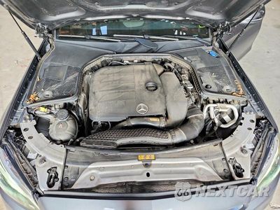 Zdjęcie 11 z 12 samochodu: 2020 MERCEDES-BENZ C 300 4MATIC VIN:W1KWF8EB8LR588754 - miniatura