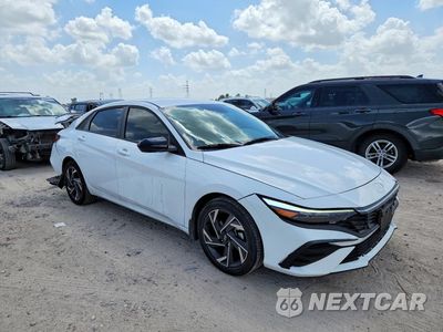 Czwarte zdjęcie samochodu z boku: 2025 HYUNDAI ELANTRA HYBRID SEL SPORT VIN:KMHLM4DJ0SU152654 - miniatura