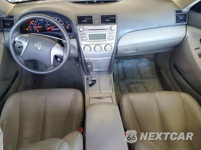Zdjęcie 8 z 12 samochodu: 2010 TOYOTA CAMRY LE VIN:4T1BF3EK9AU030056 - miniatura