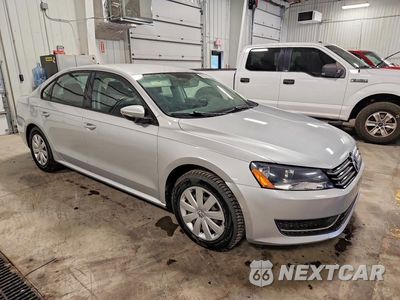 Czwarte zdjęcie samochodu z boku: 2012 VOLKSWAGEN PASSAT S VIN:1VWAP7A36CC074718 - miniatura