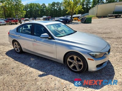 Czwarte zdjęcie samochodu z boku: 2013 BMW 328 I VIN:WBA3A5C55DF359052 - miniatura