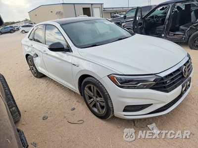 Czwarte zdjęcie samochodu z boku: 2019 VOLKSWAGEN JETTA S VIN:3VWCB7BU3KM218284 - miniatura