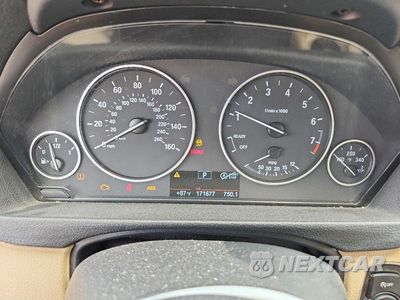 Zdjęcie 9 z 12 samochodu: 2015 BMW 320 I VIN:WBA3B1G55FNT64745 - miniatura