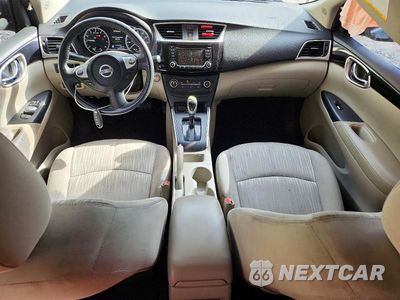 Zdjęcie 8 z 12 samochodu: 2017 NISSAN SENTRA SV VIN:3N1AB7AP8HY228142 - miniatura