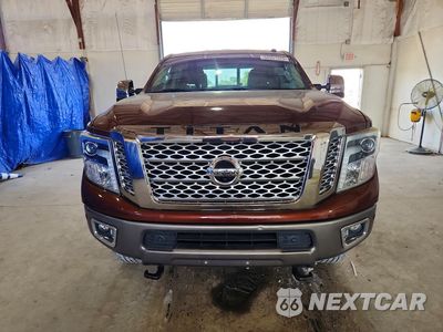 Piąte zdjęcie samochodu w środku: 2016 NISSAN TITAN XD PLATINUM RESERVE VIN:1N6BA1F47GN513696 - miniatura