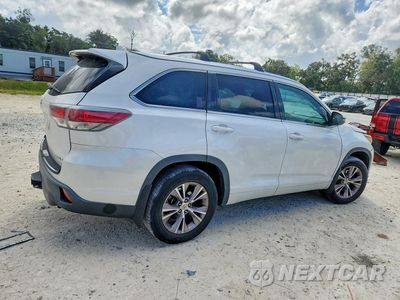 Trzecie zdjęcie samochodu z tyłu: 2015 TOYOTA HIGHLANDER XLE VIN:5TDJKRFH6FS190974 - miniatura
