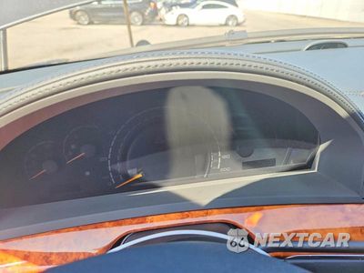 Zdjęcie 9 z 13 samochodu: 2005 MERCEDES-BENZ S 55 AMG VIN:WDBNG74J85A461864 - miniatura