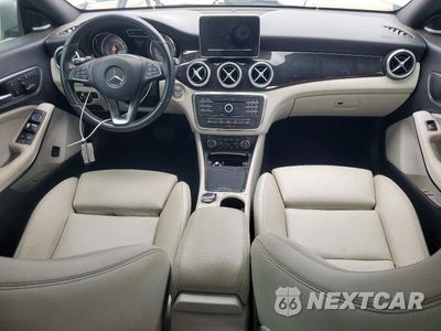 Zdjęcie 8 z 12 samochodu: 2016 MERCEDES-BENZ CLA 250 VIN:WDDSJ4EB6GN290416 - miniatura
