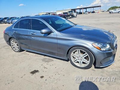 Czwarte zdjęcie samochodu z boku: 2017 MERCEDES-BENZ C 300 VIN:55SWF4JB7HU207884 - miniatura
