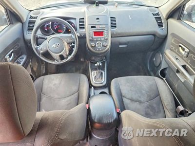 Zdjęcie 8 z 12 samochodu: 2013 KIA SOUL + VIN:KNDJT2A62D7576826 - miniatura
