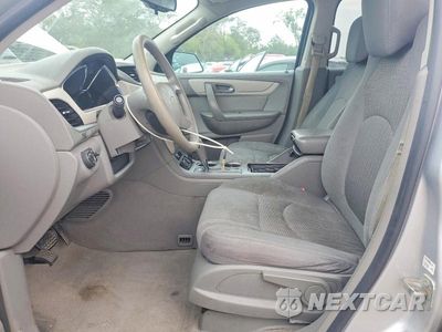 Zdjęcie 7 z 12 samochodu: 2016 CHEVROLET TRAVERSE LS VIN:1GNKRFED1GJ191159 - miniatura