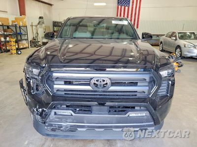 Piąte zdjęcie samochodu w środku: 2025 TOYOTA TACOMA SR5 VIN:3TYKB5FN1ST030129 - miniatura