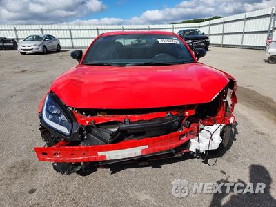 Piąte zdjęcie samochodu w środku: 2025 TOYOTA GR86 PREMIUM VIN:JF1ZNBE12S8760298 - miniatura