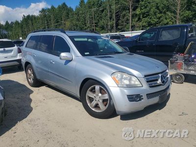 Czwarte zdjęcie samochodu z boku: 2008 MERCEDES-BENZ GL 450 4MATIC VIN:4JGBF71E18A304904 - miniatura