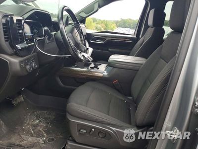 Zdjęcie 7 z 12 samochodu: 2024 CHEVROLET SILVERADO K3500 LT VIN:1GC5YTEY7RF279469 - miniatura