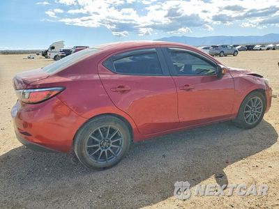 Trzecie zdjęcie samochodu z tyłu: 2016 SCION IA BASE VIN:3MYDLBZV8GY132234 - miniatura
