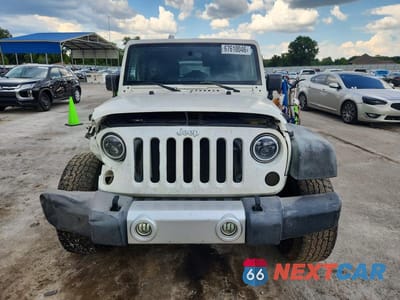 Piąte zdjęcie samochodu w środku: 2008 JEEP WRANGLER UNLIMITED X VIN:1J4GB39158L513318 - miniatura
