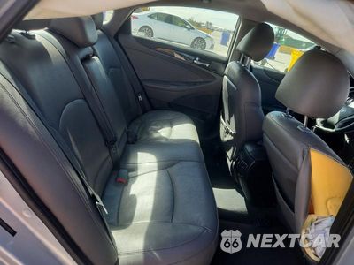 Zdjęcie 10 z 12 samochodu: 2012 HYUNDAI SONATA LIMITED 2.0T VIN:5NPEC4AB1CH365413 - miniatura