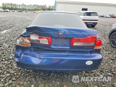 Zdjęcie 6 z 12 samochodu: 2002 HONDA ACCORD VALUE VIN:1HGCF86632A131721 - miniatura