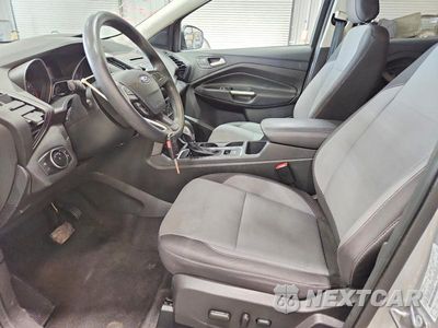 Zdjęcie 7 z 13 samochodu: 2018 FORD ESCAPE SE VIN:1FMCU9GD6JUB29638 - miniatura
