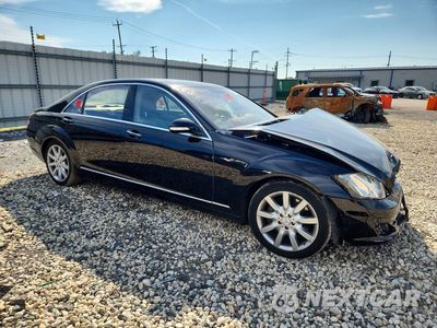 Czwarte zdjęcie samochodu z boku: 2007 MERCEDES-BENZ S 550 4MATIC VIN:WDDNG86X67A125194 - miniatura