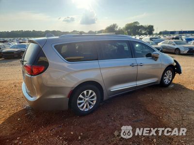 Trzecie zdjęcie samochodu z tyłu: 2018 CHRYSLER PACIFICA TOURING L VIN:2C4RC1BG9JR306667 - miniatura