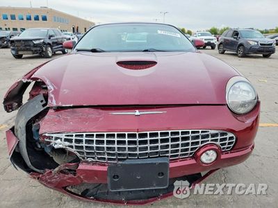 Piąte zdjęcie samochodu w środku: 2004 FORD THUNDERBIRD VIN:1FAHP60A34Y102416 - miniatura