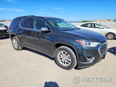 Czwarte zdjęcie samochodu z boku: 2019 CHEVROLET TRAVERSE LT VIN:1GNERGKW5KJ314267 - miniatura