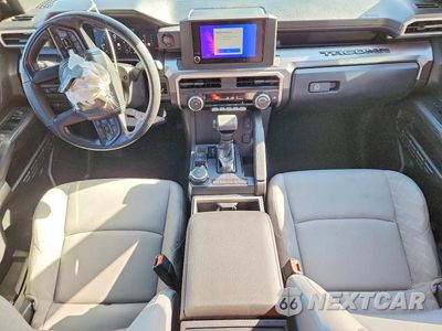 Zdjęcie 8 z 12 samochodu: 2025 TOYOTA TACOMA SR5 VIN:3TMLB5JN6SM136647 - miniatura