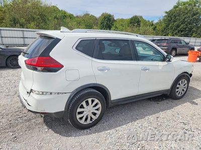 Trzecie zdjęcie samochodu z tyłu: 2017 NISSAN ROGUE S VIN:KNMAT2MT3HP580438 - miniatura