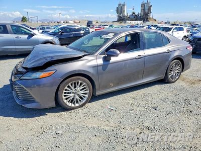 2018 TOYOTA CAMRY XLE 4T1B11HK0JU515846 - główne zdjęcie licytacji z USA - miniatura