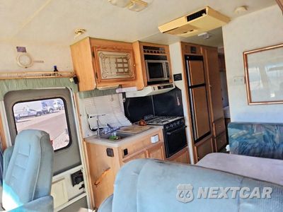 Zdjęcie 6 z 10 samochodu: 1997 CHEVROLET P30 - RV VIN:1GBKP37N2V3305582 - miniatura