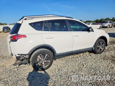 Trzecie zdjęcie samochodu z tyłu: 2017 TOYOTA RAV4 XLE VIN:2T3WFREV0HW386234 - miniatura