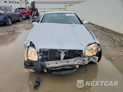 Piąte zdjęcie samochodu w środku: 2001 MERCEDES-BENZ SLK 230 KOMPRESSOR VIN:WDBKK49F71F228642 - miniatura