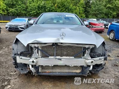 Piąte zdjęcie samochodu w środku: 2017 MERCEDES-BENZ C 300 4MATIC VIN:55SWF4KB6HU216140 - miniatura