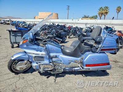 Trzecie zdjęcie samochodu z tyłu: 1990 HONDA GL1500 VIN:1HFSC2209LA202431 - miniatura