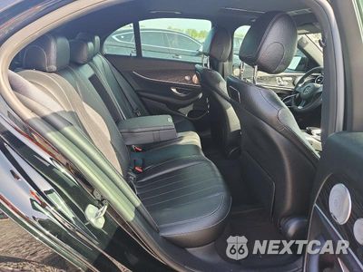 Zdjęcie 10 z 13 samochodu: 2018 MERCEDES-BENZ E 300 VIN:WDDZF4JB2JA407414 - miniatura