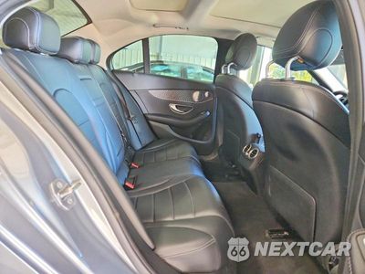 Zdjęcie 10 z 13 samochodu: 2016 MERCEDES-BENZ C 300 4MATIC VIN:55SWF4KB7GU162412 - miniatura